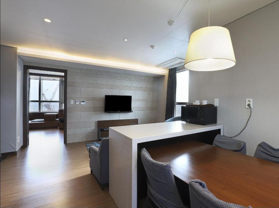 Haeundae Wide Ocean View & Residence Busan Buitenkant foto