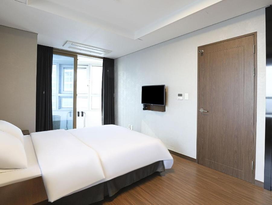 Haeundae Wide Ocean View & Residence Busan Buitenkant foto